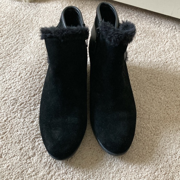 Aerosoles genuine suede wedge booties - Picture 2 of 6